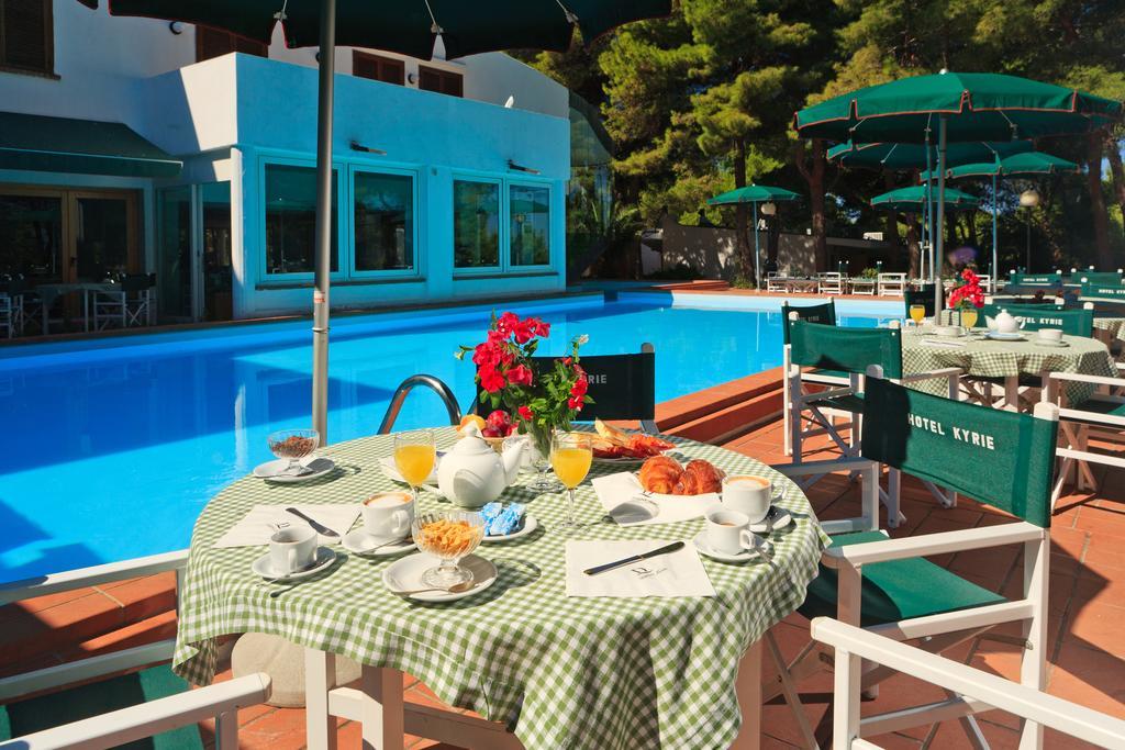Hotel Kyrie Isole Tremiti San Domino Buitenkant foto