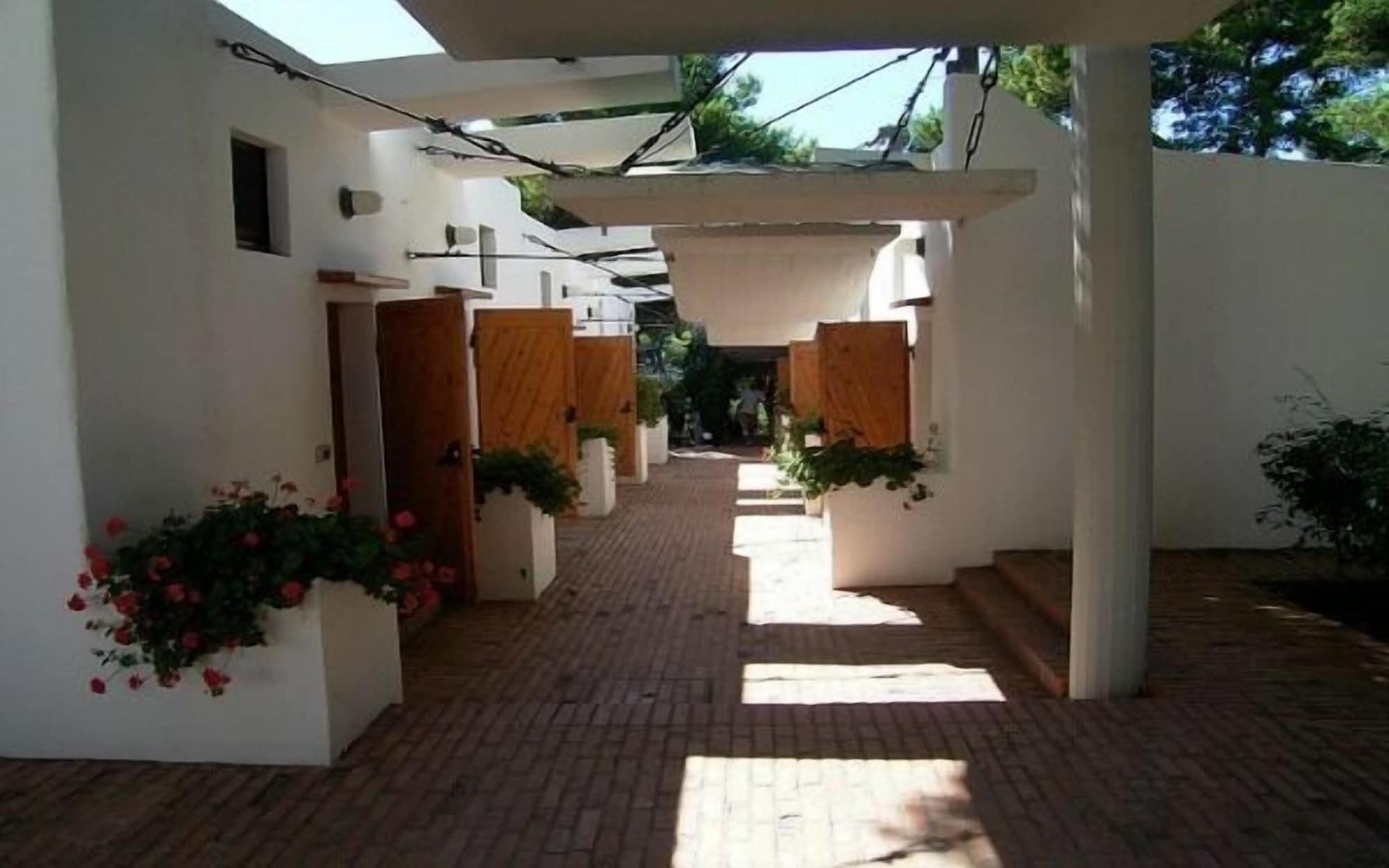 Hotel Kyrie Isole Tremiti San Domino Buitenkant foto