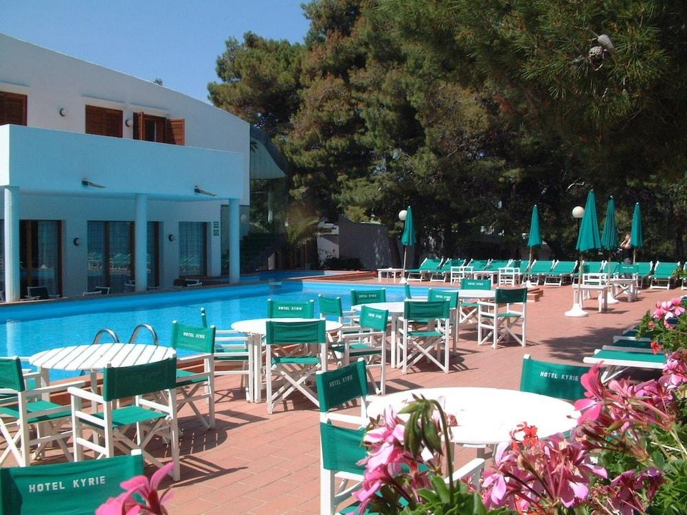 Hotel Kyrie Isole Tremiti San Domino Buitenkant foto